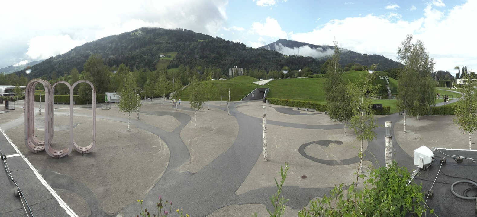 Archiv Foto Webcam Swarovski Kristallwelten: Außengelände