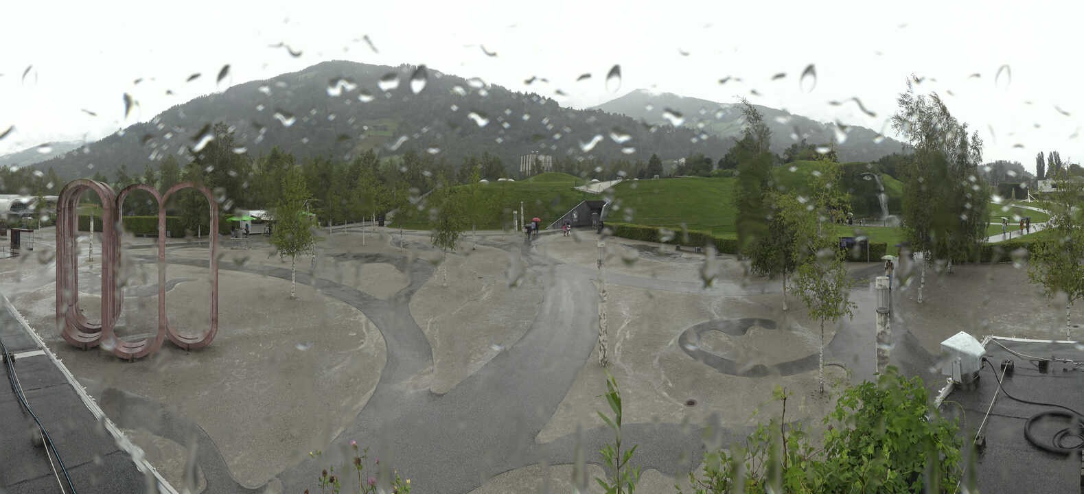 Archiv Foto Webcam Swarovski Kristallwelten: Außengelände