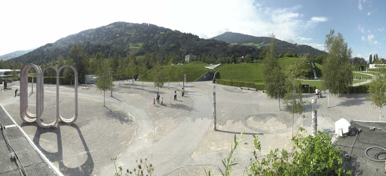 Archiv Foto Webcam Swarovski Kristallwelten: Außengelände