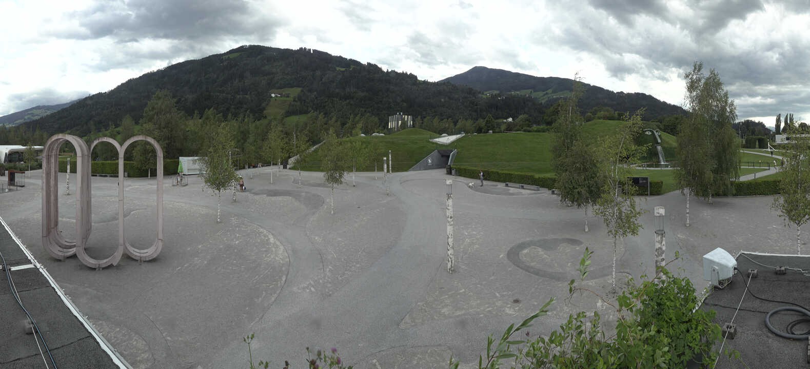 Archiv Foto Webcam Swarovski Kristallwelten: Außengelände