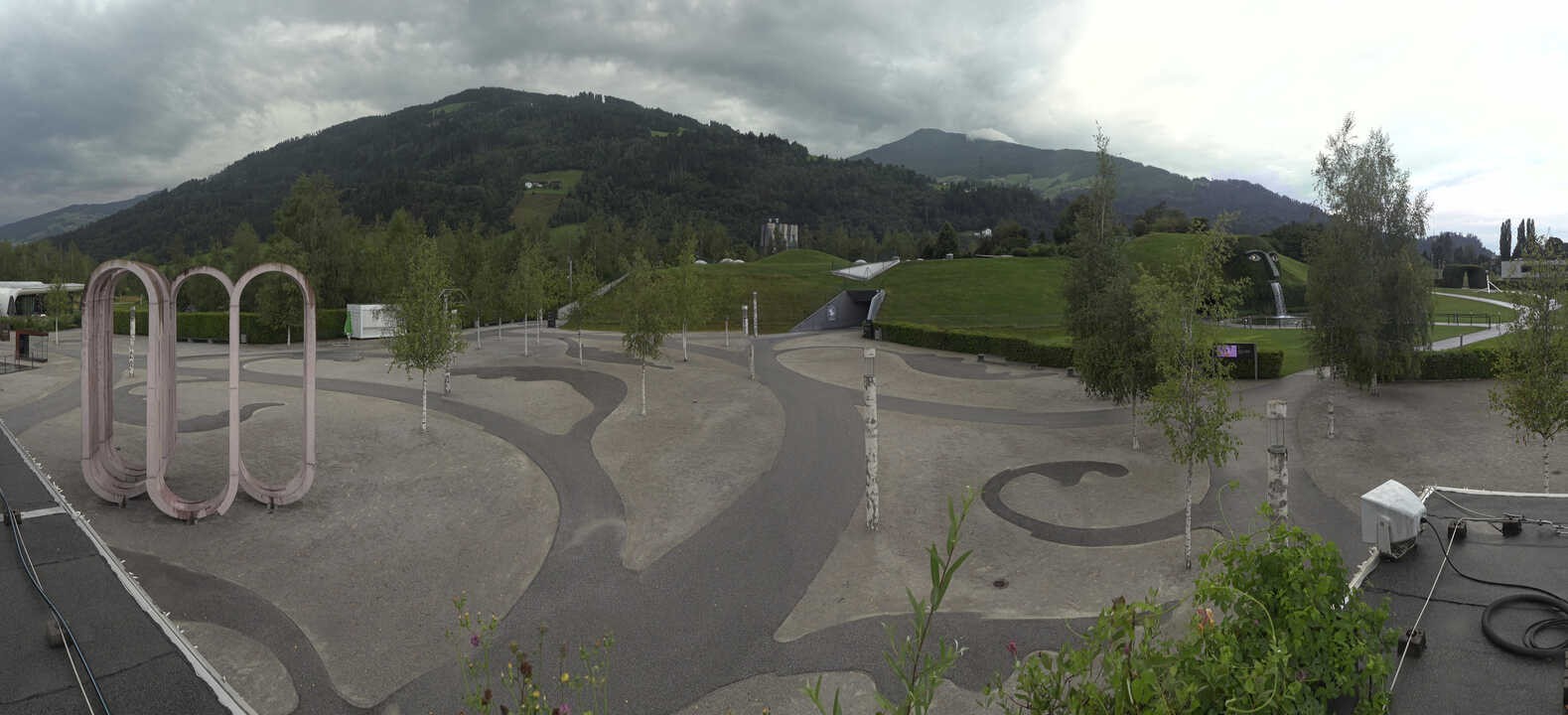 Archiv Foto Webcam Swarovski Kristallwelten: Außengelände