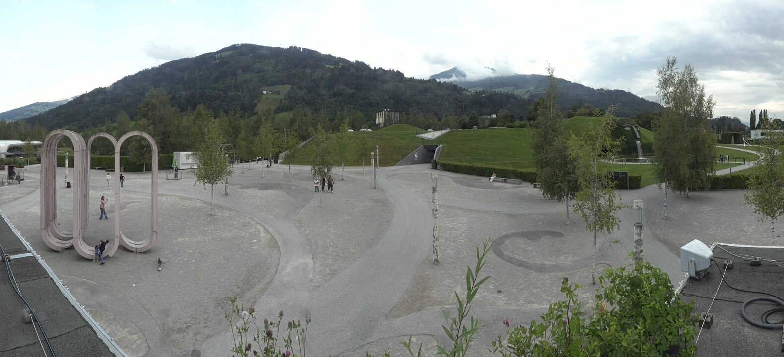 Archiv Foto Webcam Swarovski Kristallwelten: Außengelände
