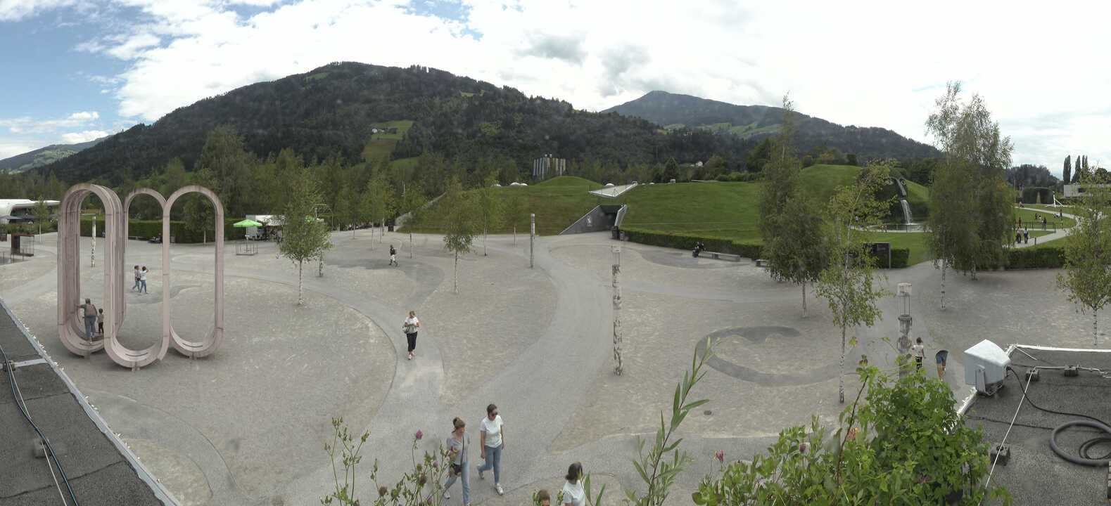 Archiv Foto Webcam Swarovski Kristallwelten: Außengelände