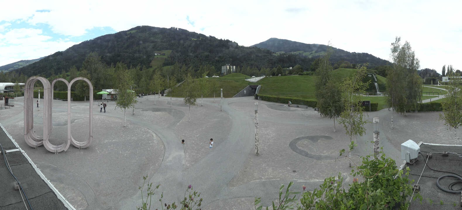 Archiv Foto Webcam Swarovski Kristallwelten: Außengelände