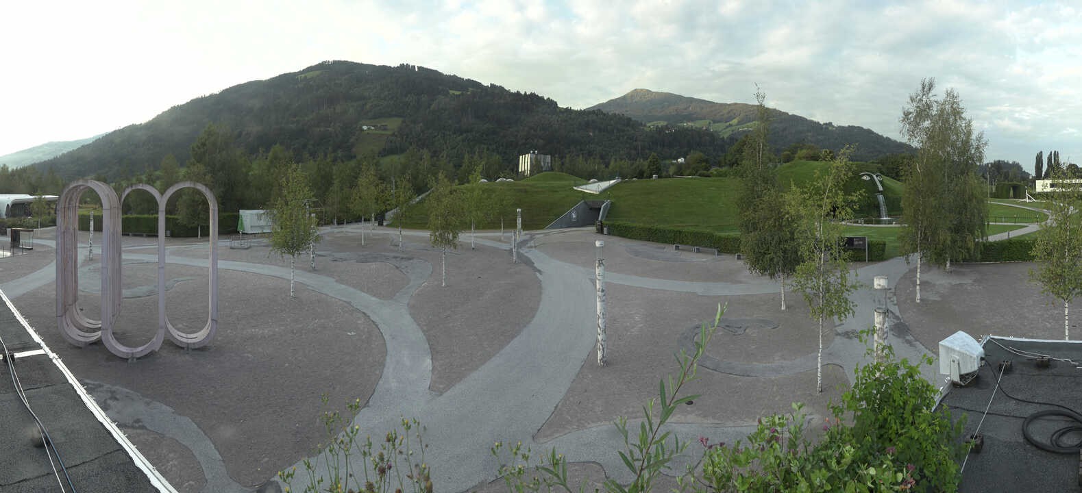 Archiv Foto Webcam Swarovski Kristallwelten: Außengelände