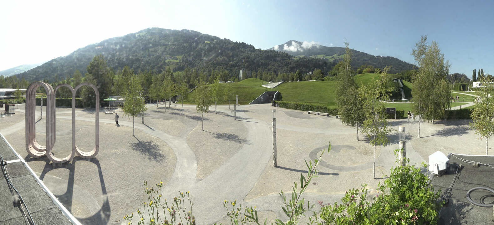 Archiv Foto Webcam Swarovski Kristallwelten: Außengelände