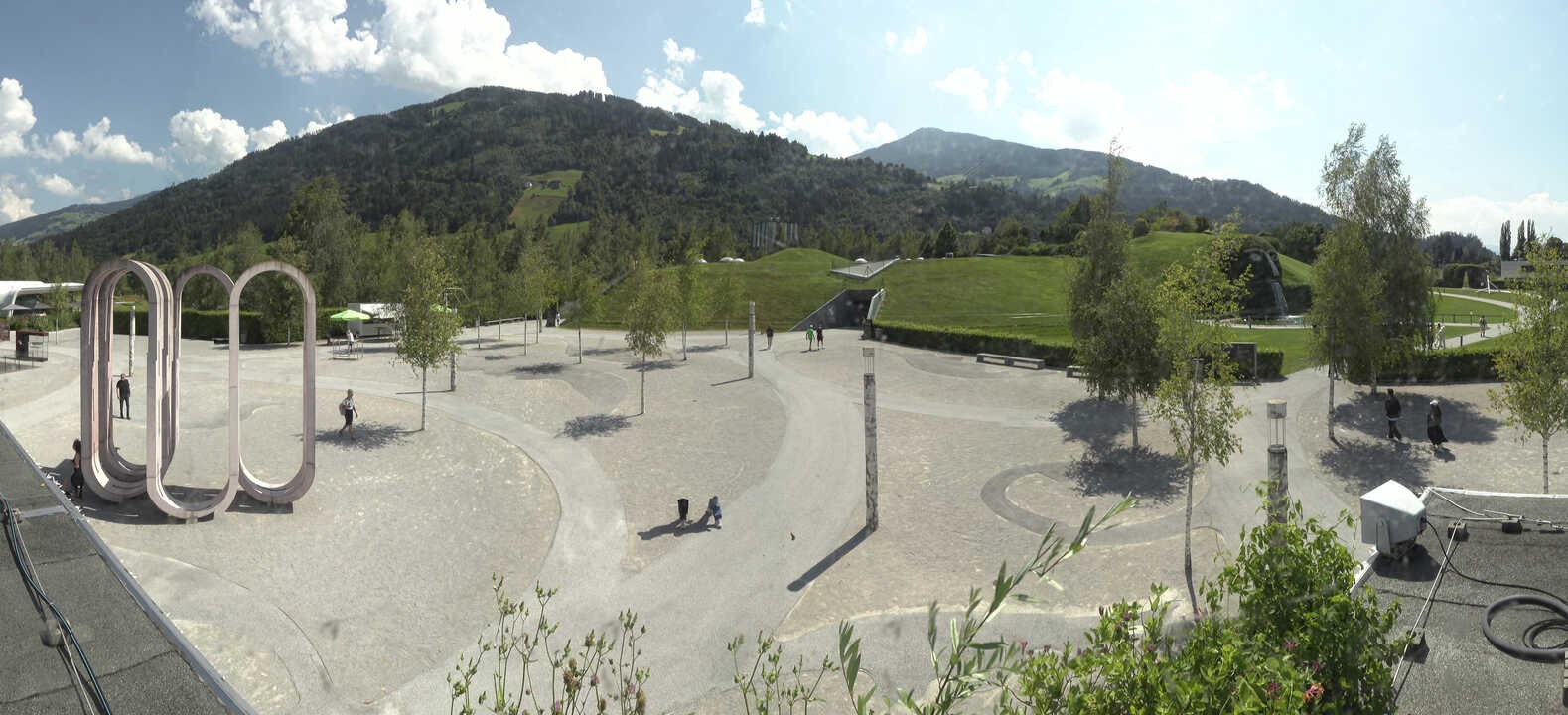 Archiv Foto Webcam Swarovski Kristallwelten: Außengelände
