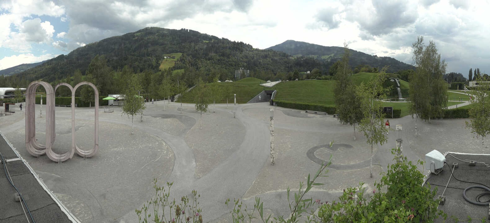 Archiv Foto Webcam Swarovski Kristallwelten: Außengelände
