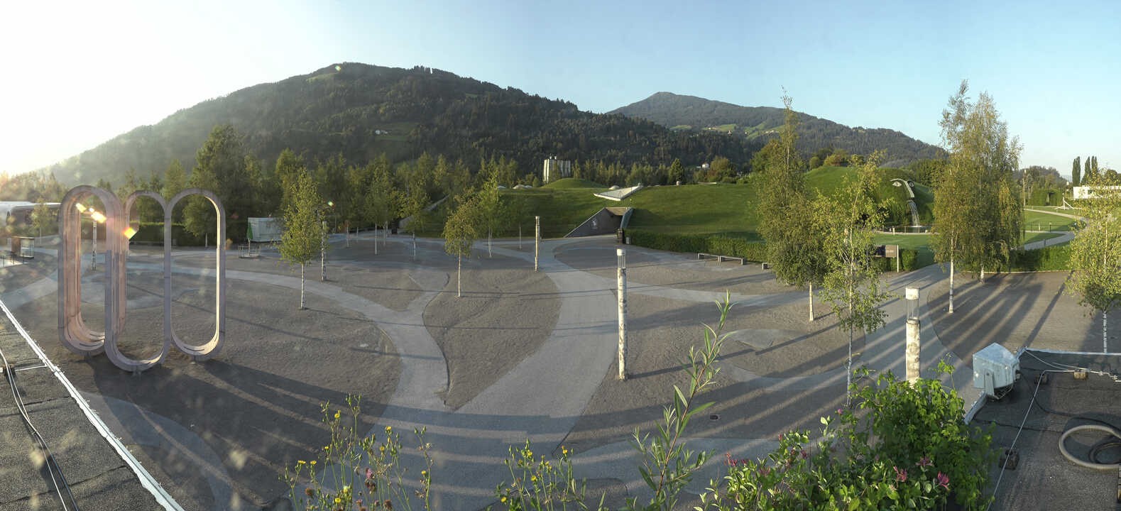 Archiv Foto Webcam Swarovski Kristallwelten: Außengelände