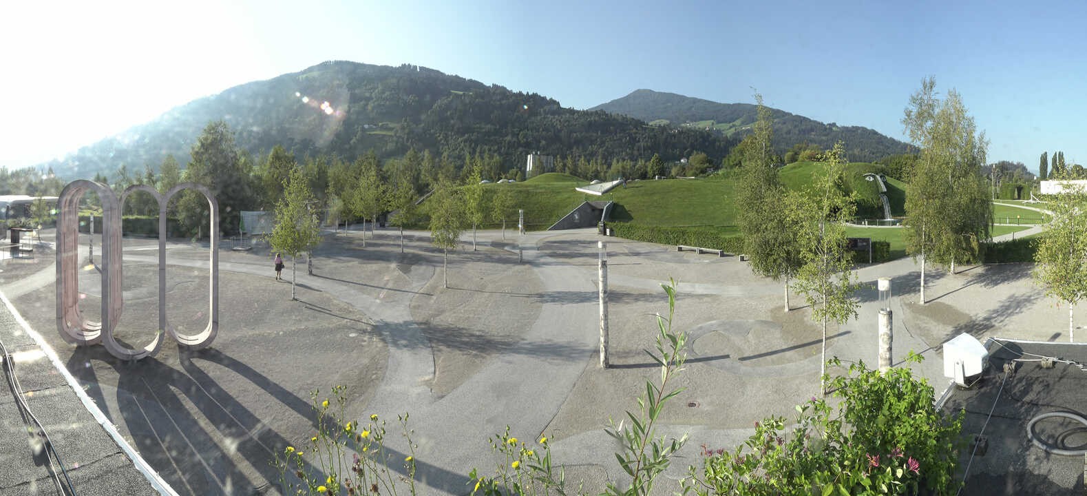 Archiv Foto Webcam Swarovski Kristallwelten: Außengelände