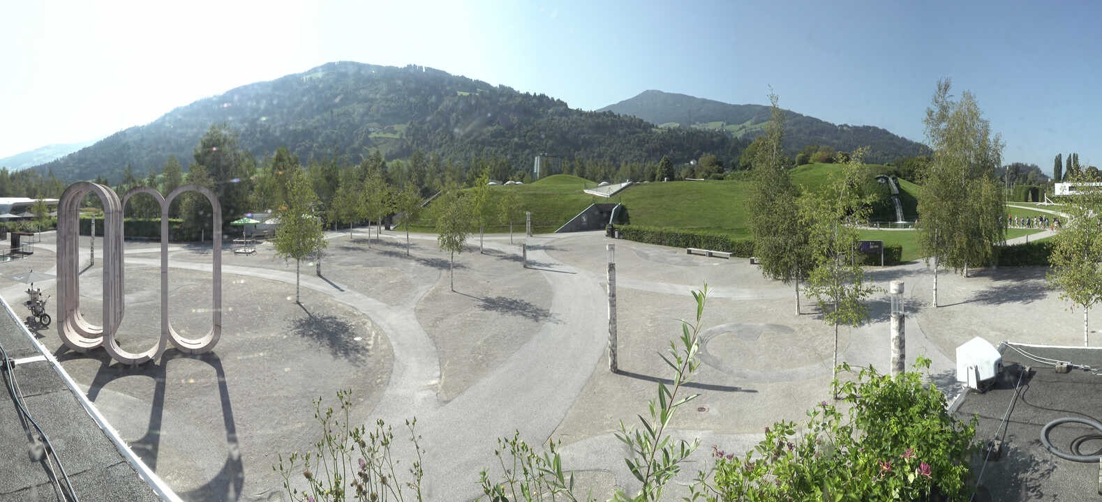 Archiv Foto Webcam Swarovski Kristallwelten: Außengelände