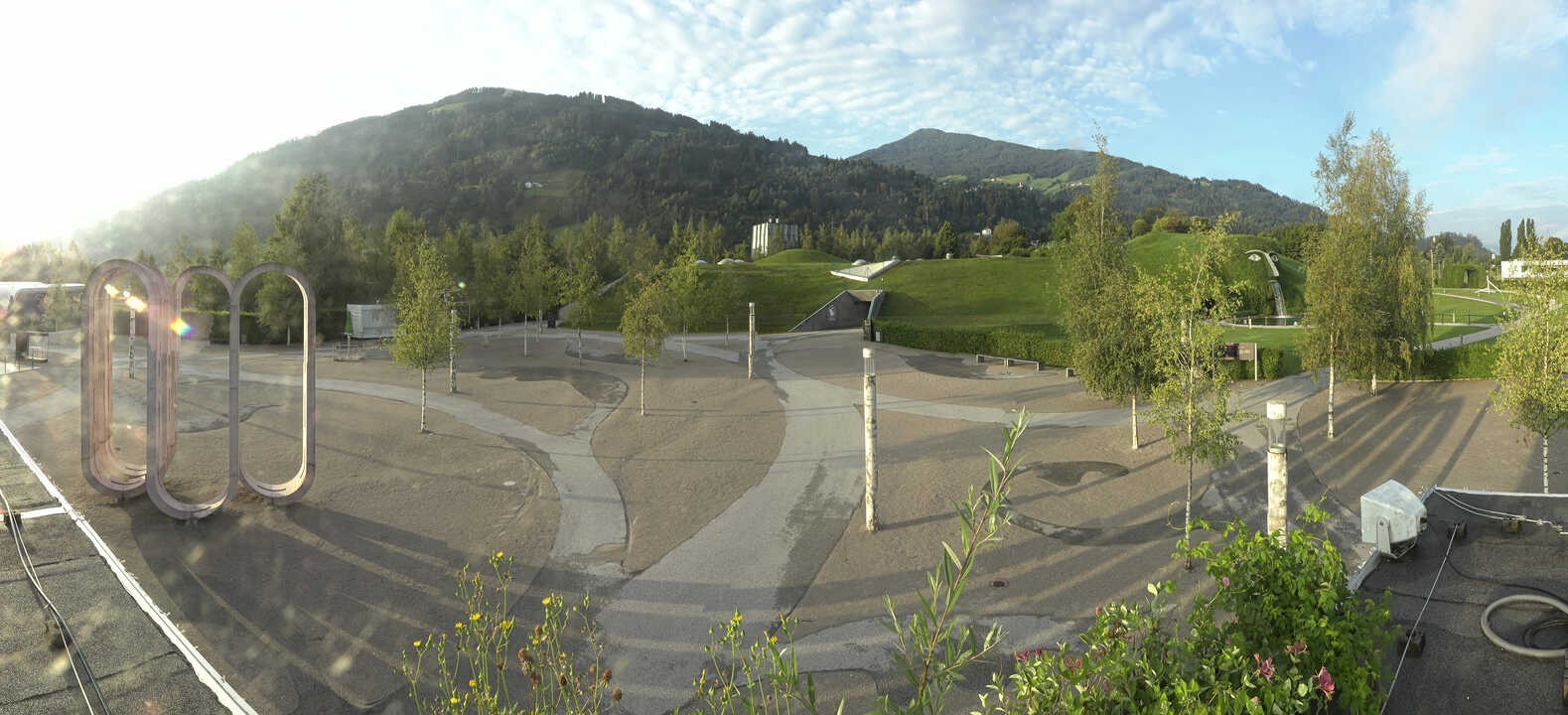Archiv Foto Webcam Swarovski Kristallwelten: Außengelände