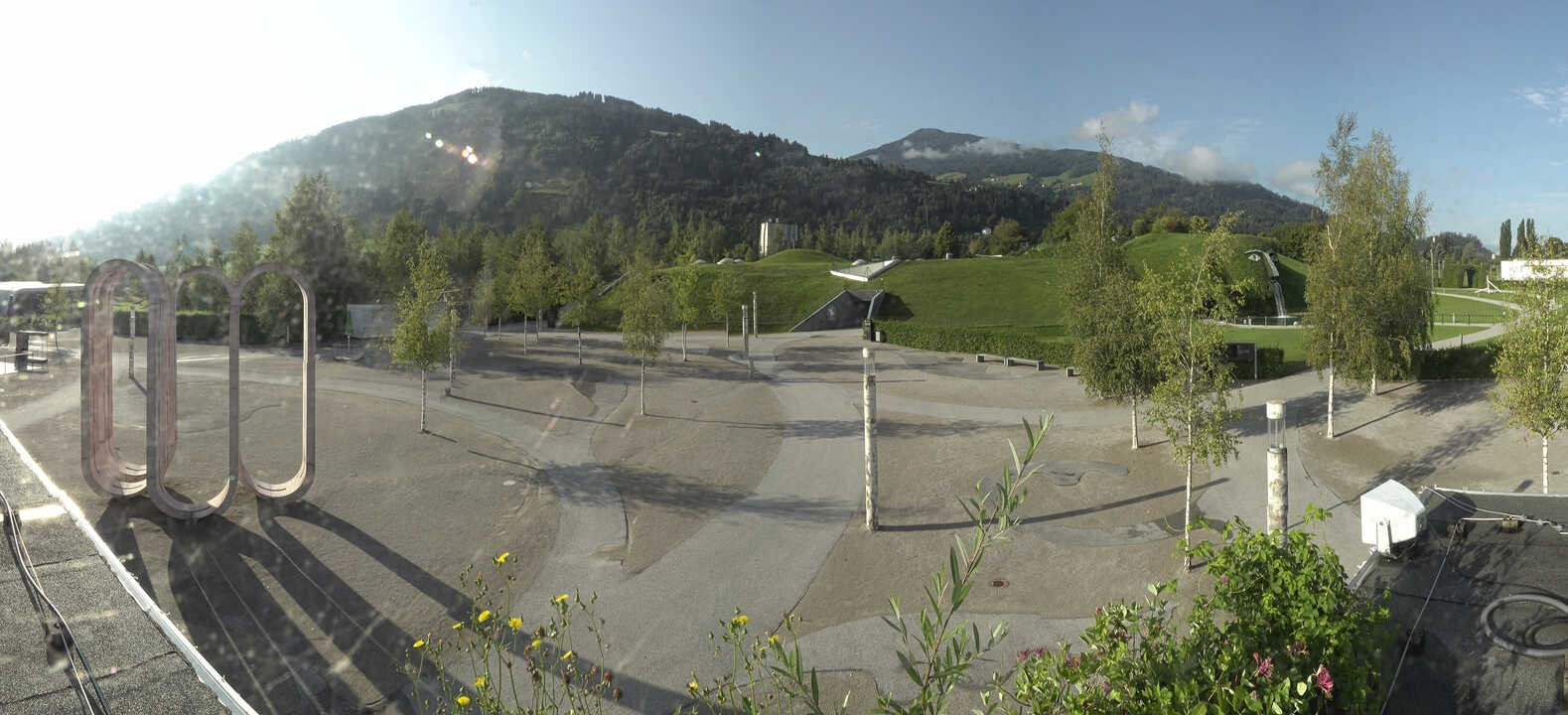 Archiv Foto Webcam Swarovski Kristallwelten: Außengelände