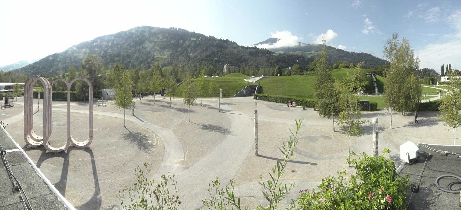 Archiv Foto Webcam Swarovski Kristallwelten: Außengelände