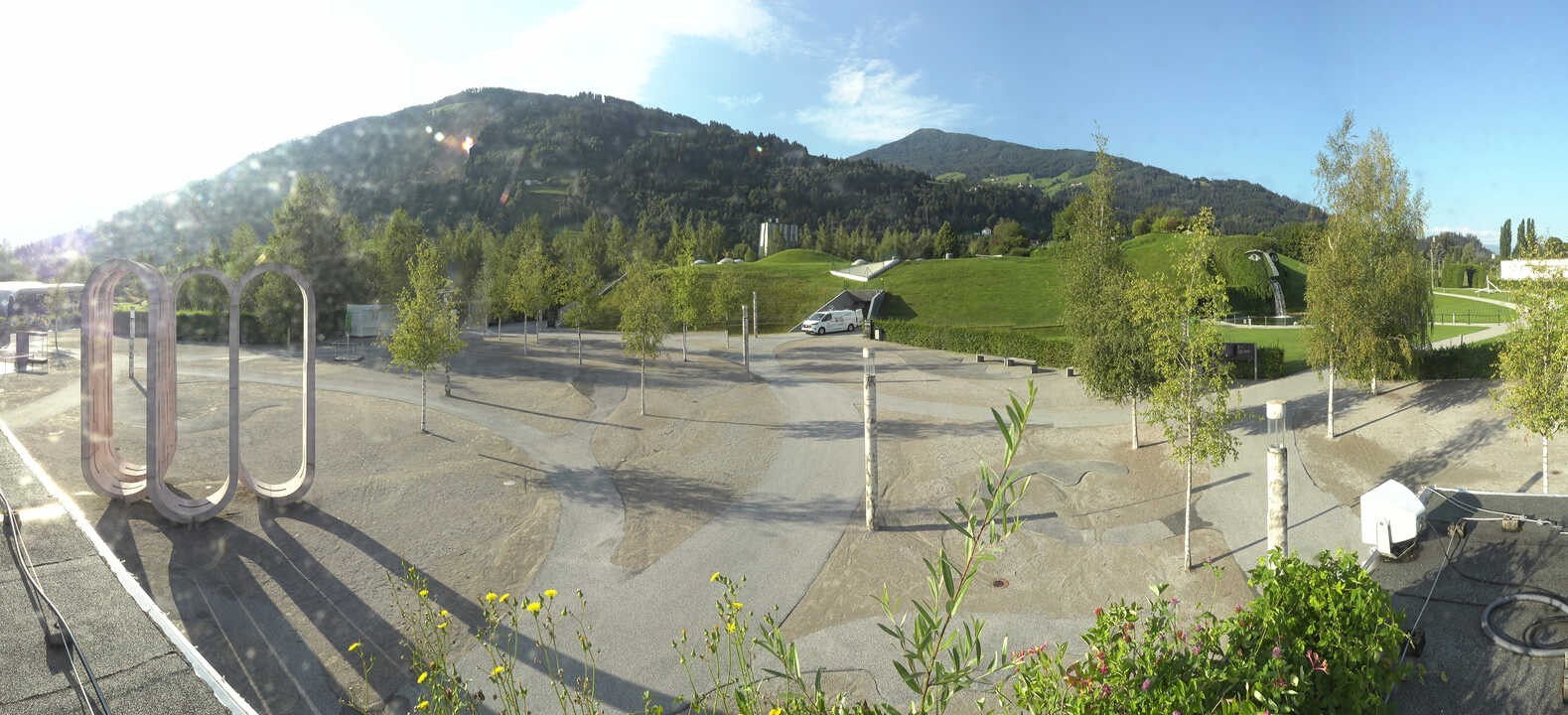 Archiv Foto Webcam Swarovski Kristallwelten: Außengelände