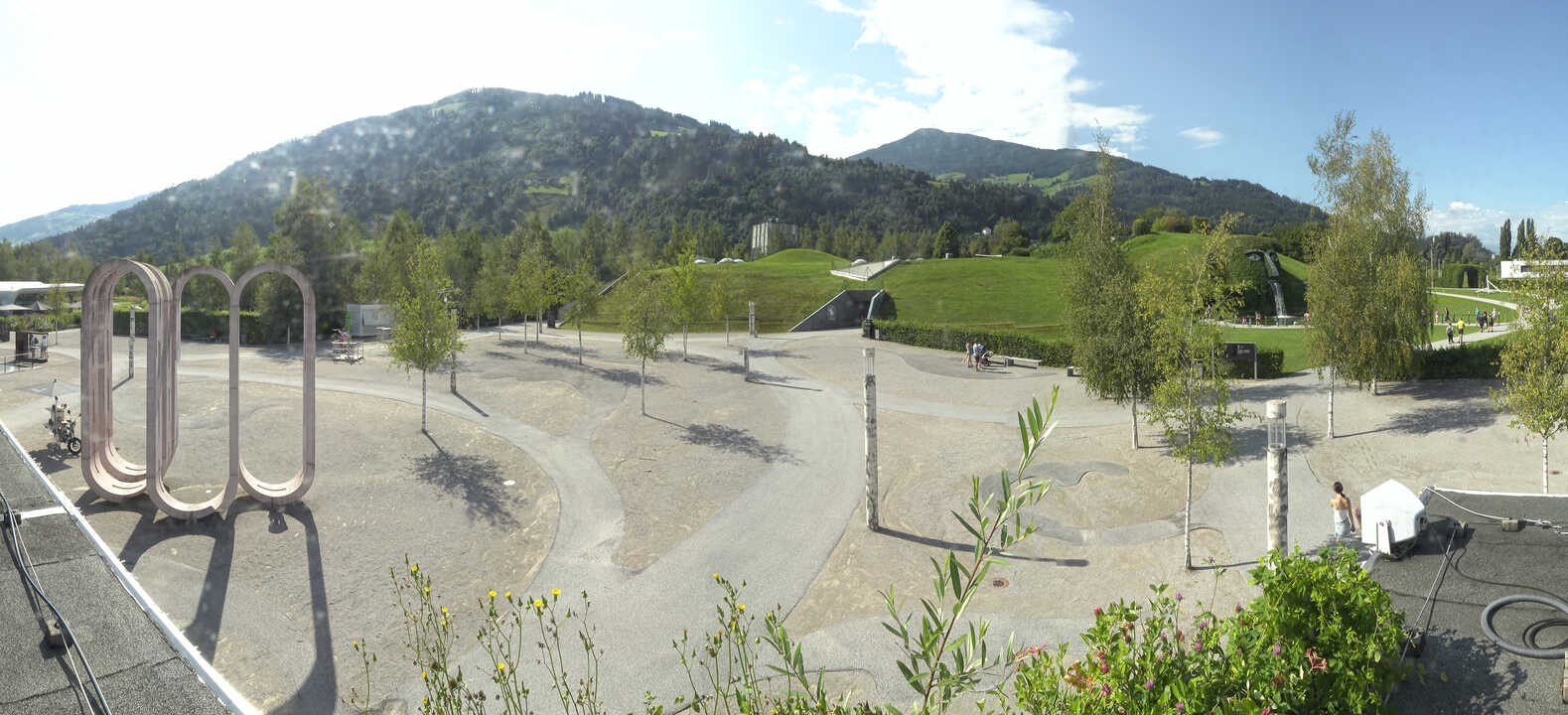 Archiv Foto Webcam Swarovski Kristallwelten: Außengelände