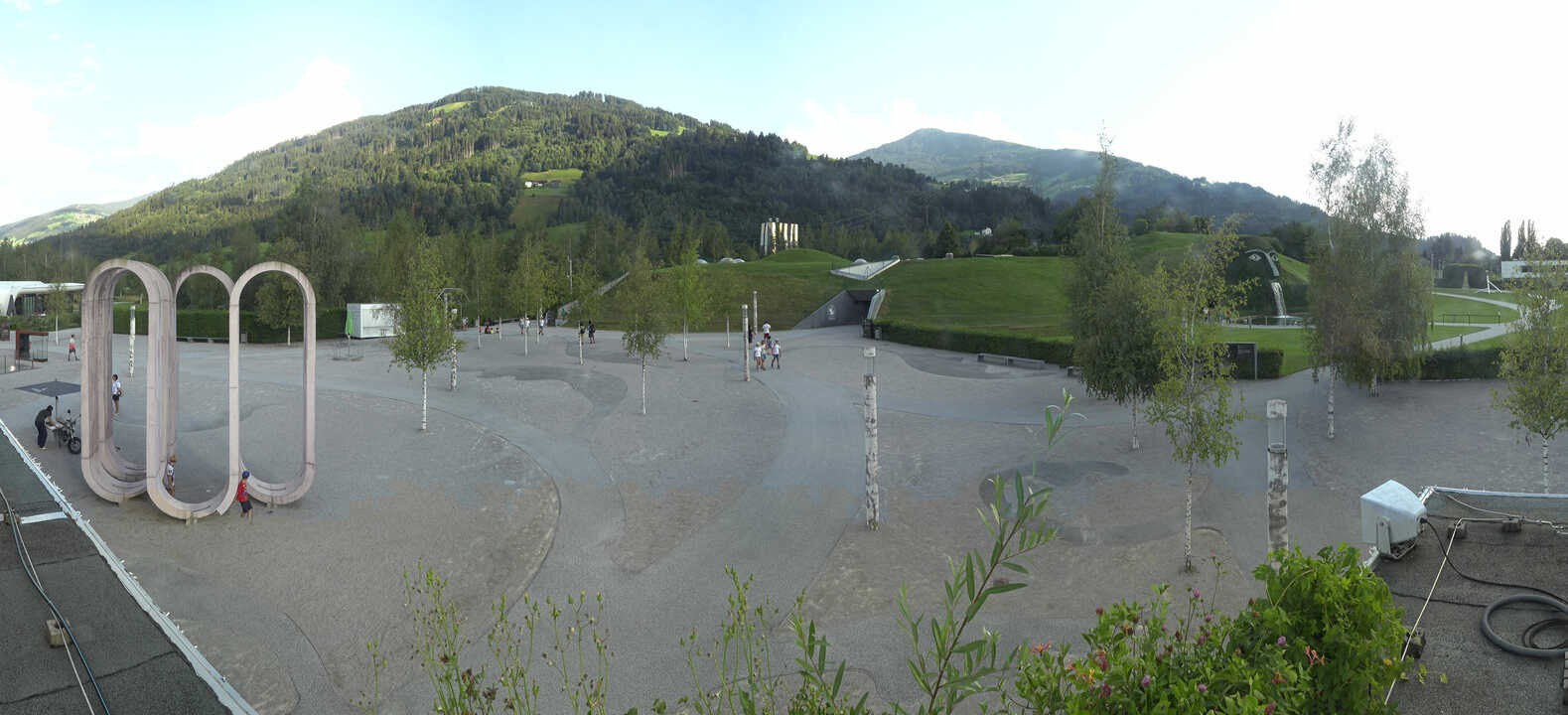 Archiv Foto Webcam Swarovski Kristallwelten: Außengelände