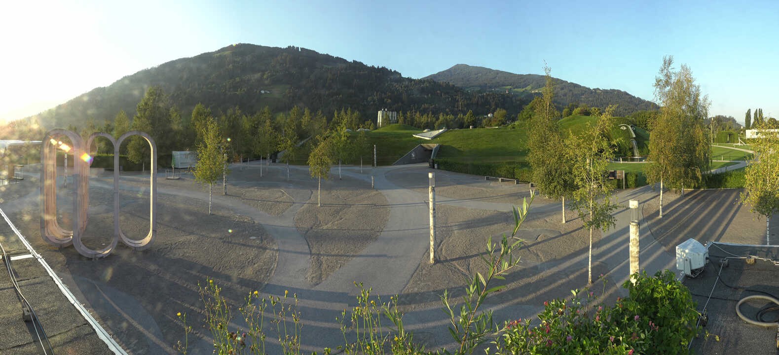 Archiv Foto Webcam Swarovski Kristallwelten: Außengelände