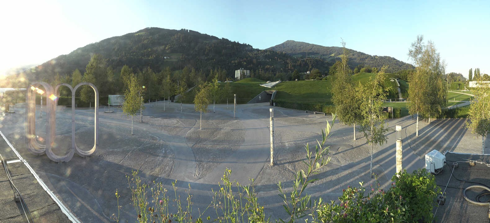 Archiv Foto Webcam Swarovski Kristallwelten: Außengelände