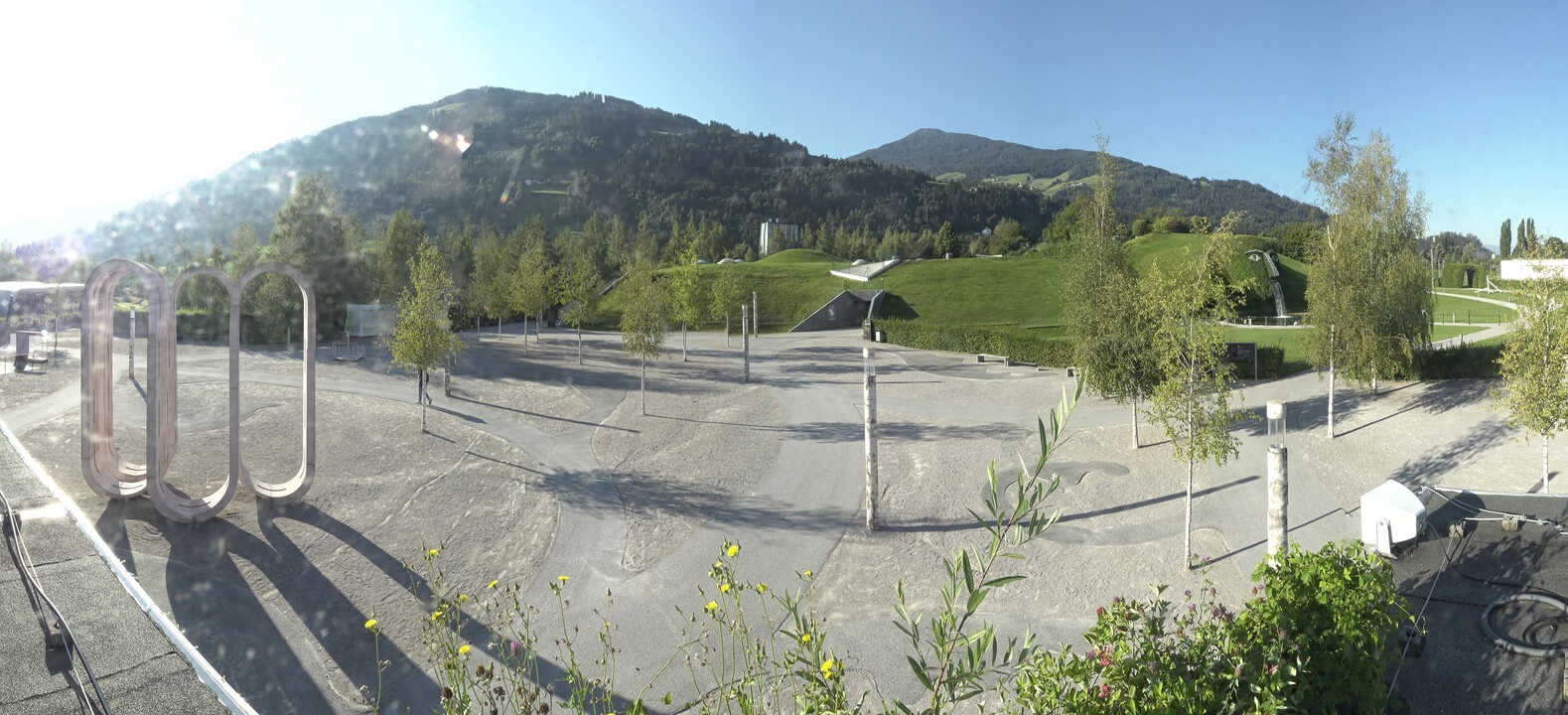 Archiv Foto Webcam Swarovski Kristallwelten: Außengelände