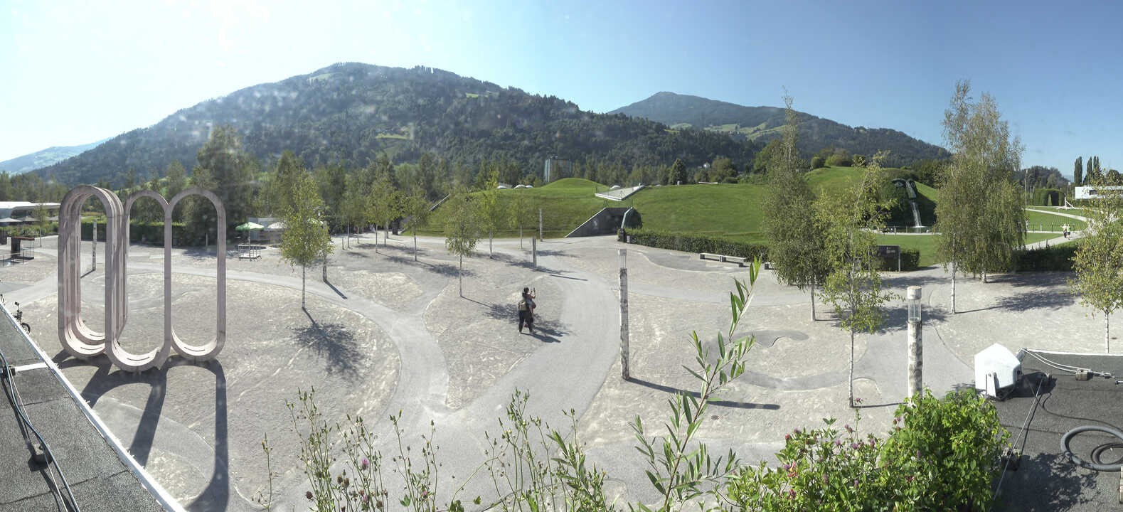 Archiv Foto Webcam Swarovski Kristallwelten: Außengelände
