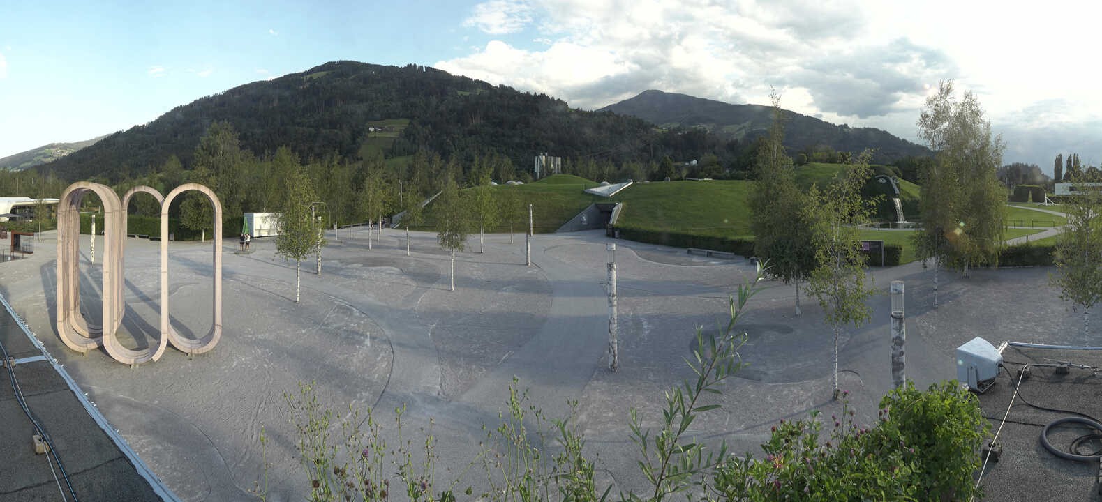 Archiv Foto Webcam Swarovski Kristallwelten: Außengelände