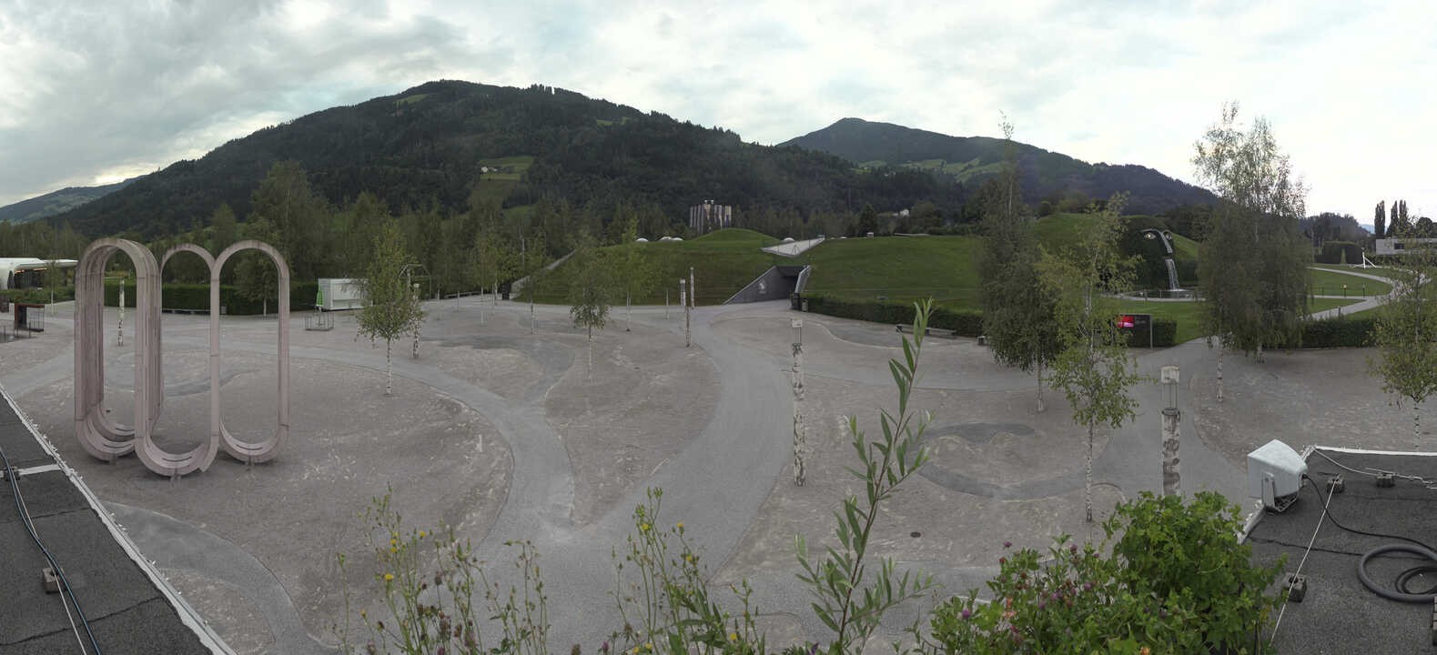 Archiv Foto Webcam Swarovski Kristallwelten: Außengelände