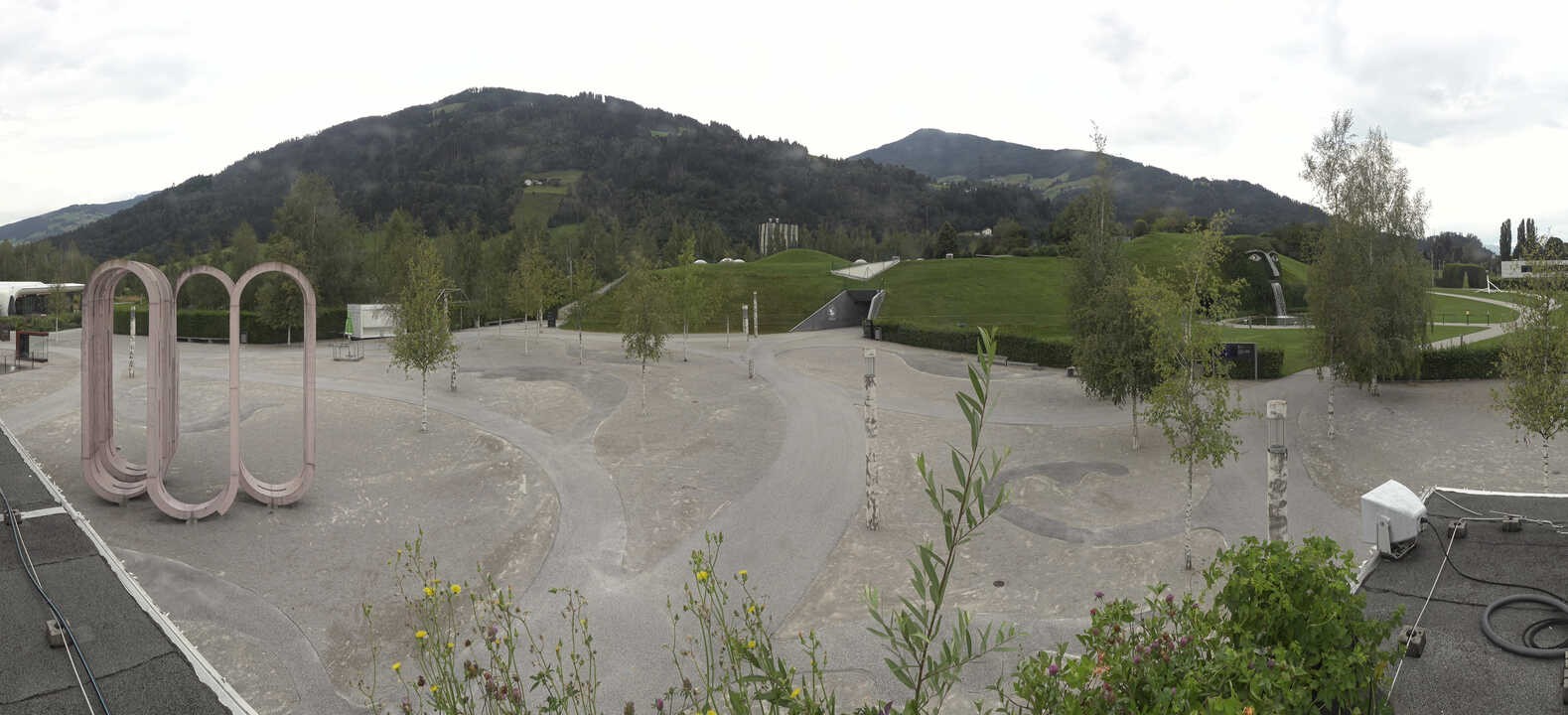 Archiv Foto Webcam Swarovski Kristallwelten: Außengelände