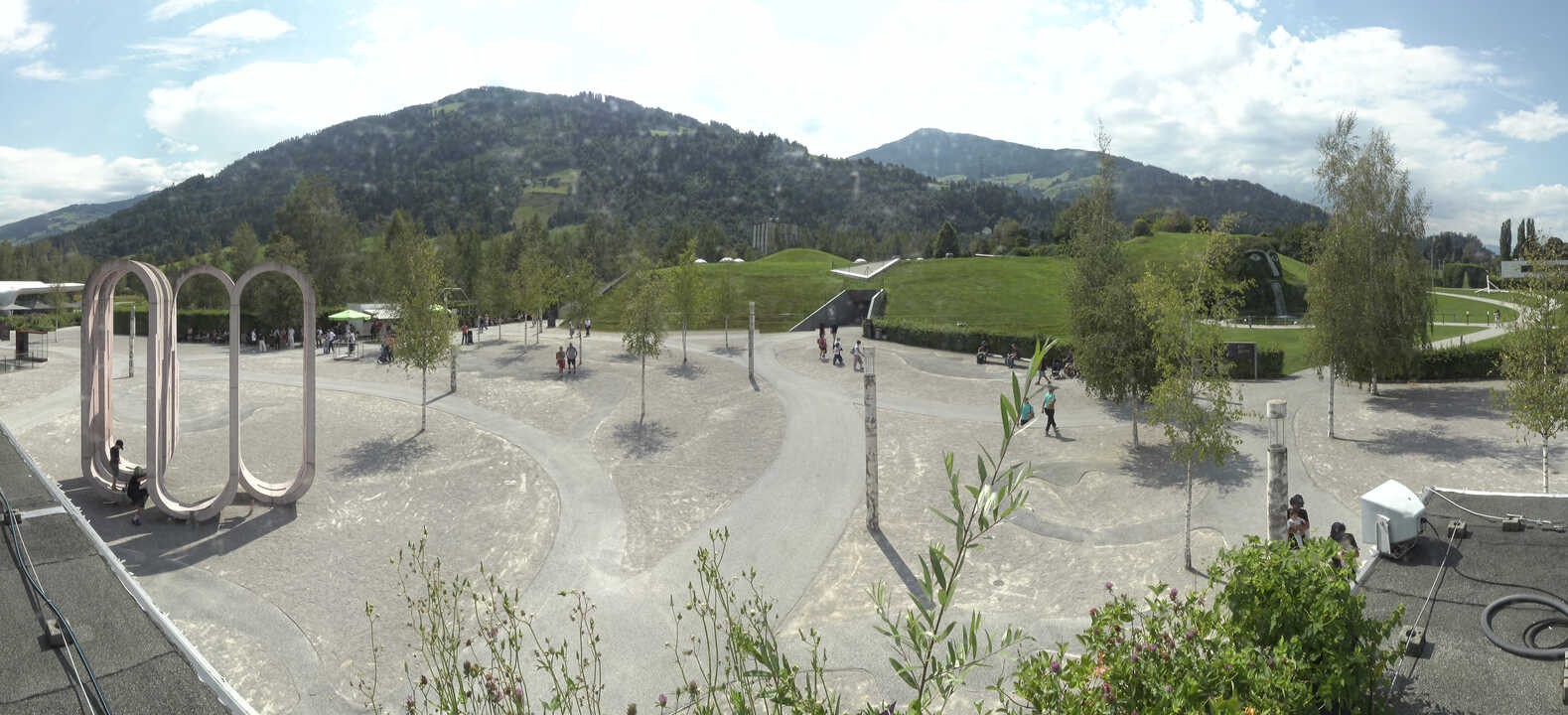 Archiv Foto Webcam Swarovski Kristallwelten: Außengelände