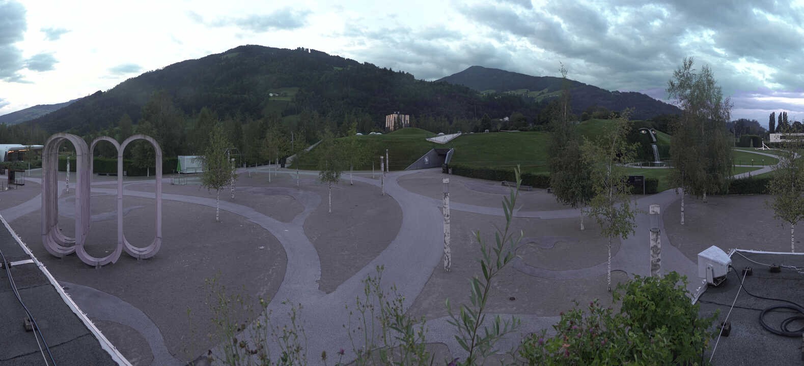 Archiv Foto Webcam Swarovski Kristallwelten: Außengelände
