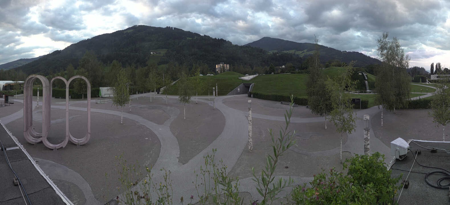 Archiv Foto Webcam Swarovski Kristallwelten: Außengelände