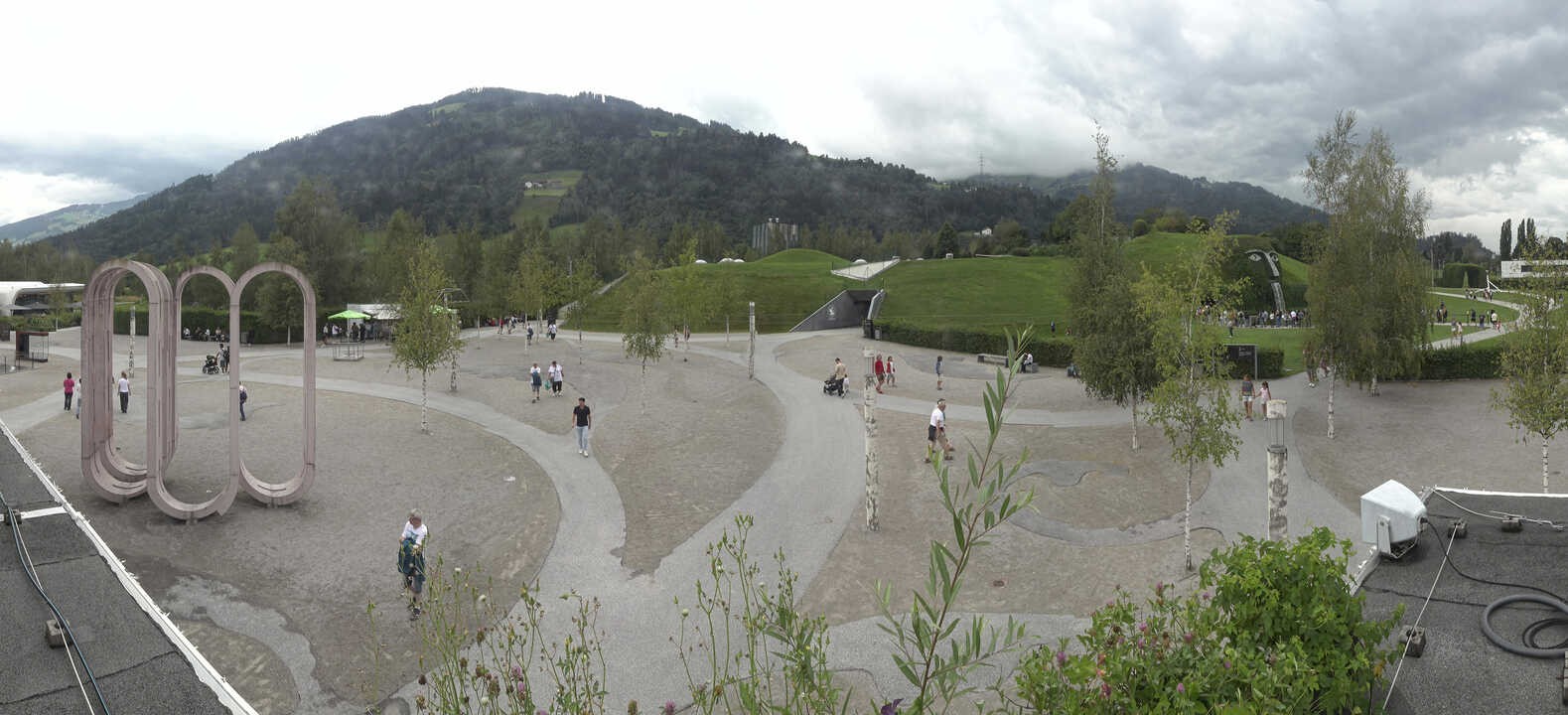 Archiv Foto Webcam Swarovski Kristallwelten: Außengelände