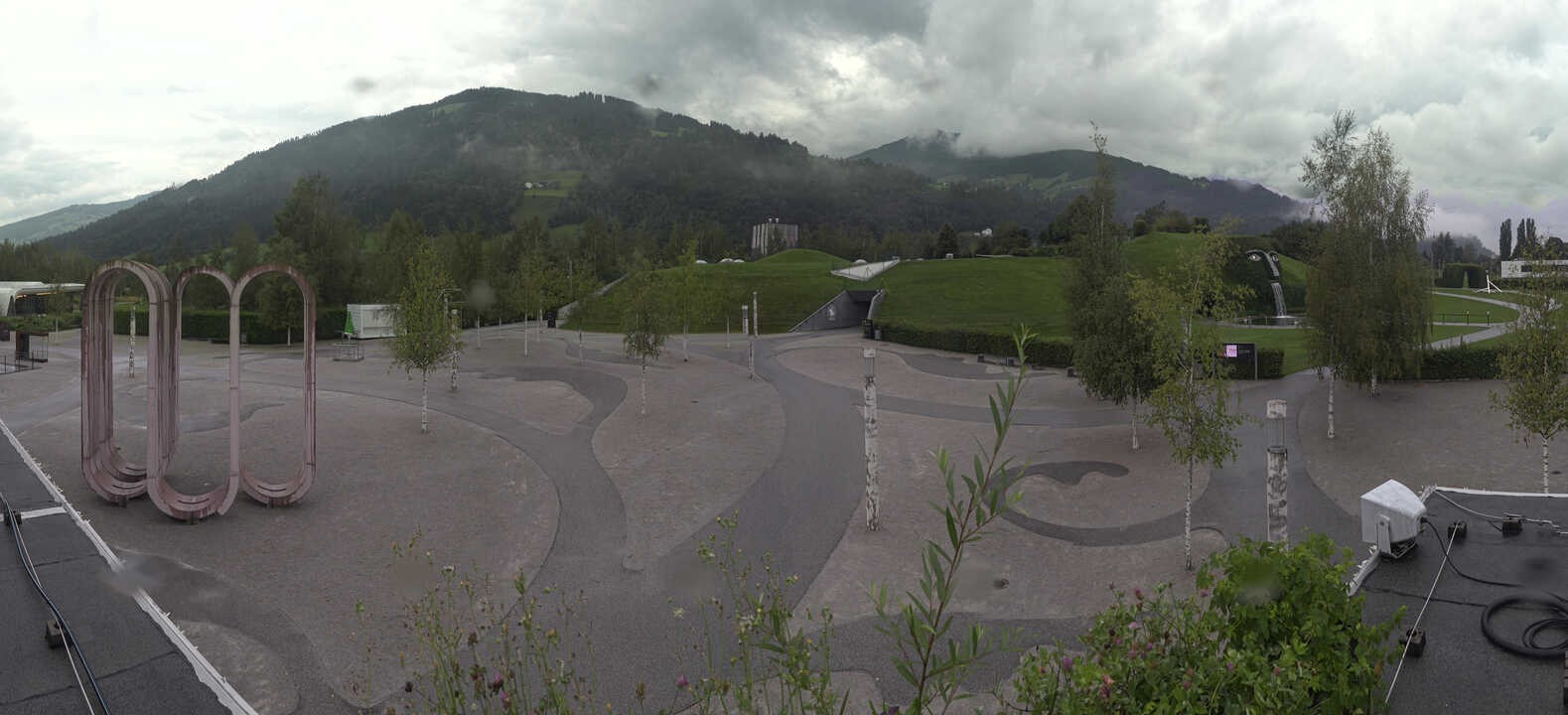 Archiv Foto Webcam Swarovski Kristallwelten: Außengelände
