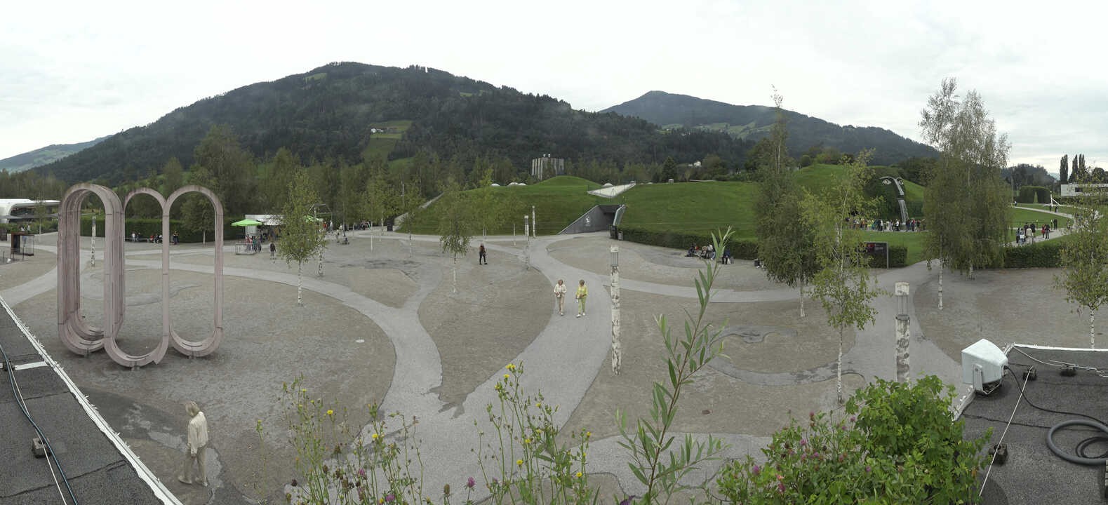 Archiv Foto Webcam Swarovski Kristallwelten: Außengelände