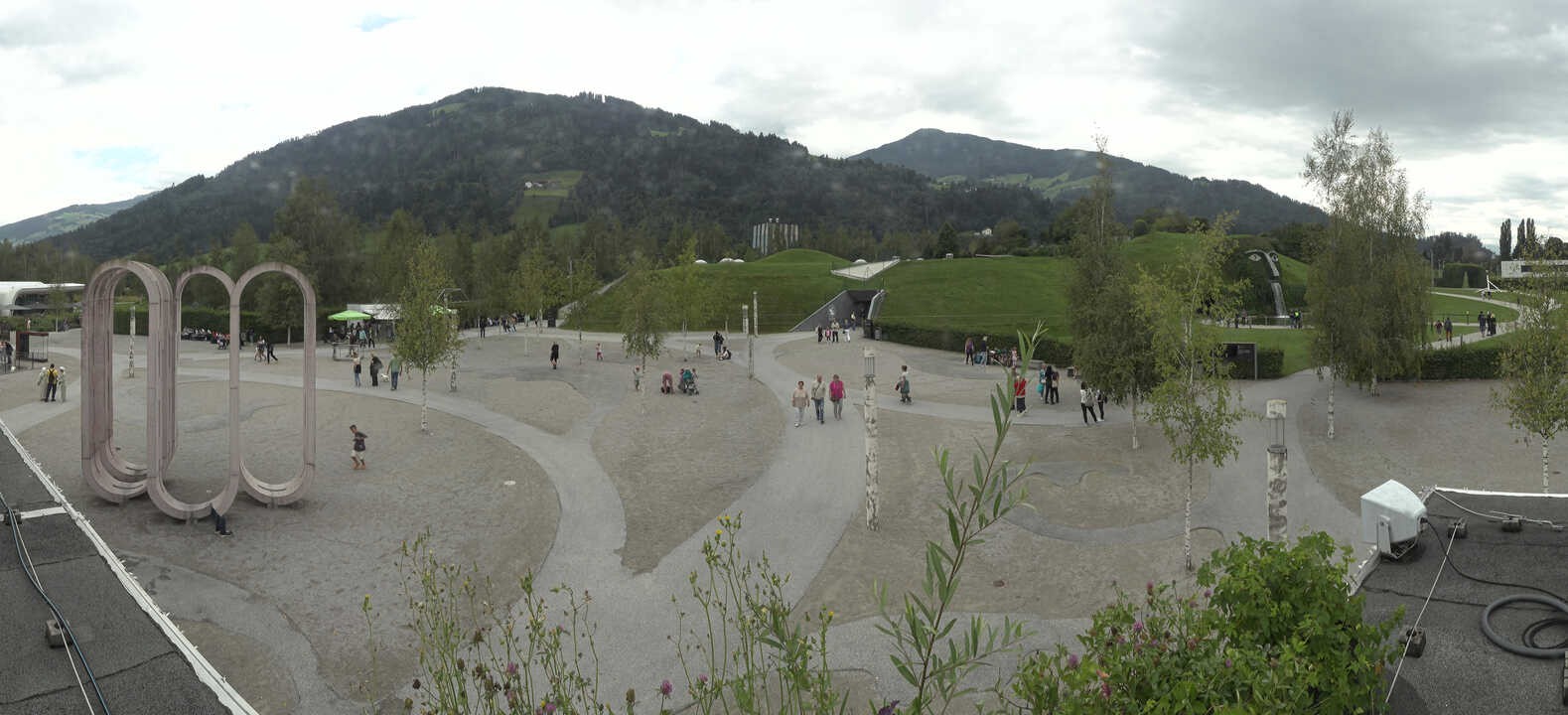 Archiv Foto Webcam Swarovski Kristallwelten: Außengelände
