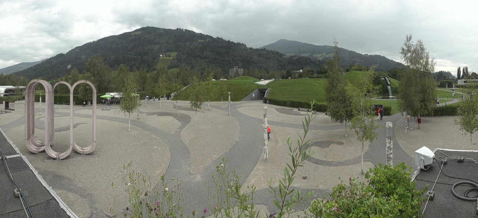 Archiv Foto Webcam Swarovski Kristallwelten: Außengelände