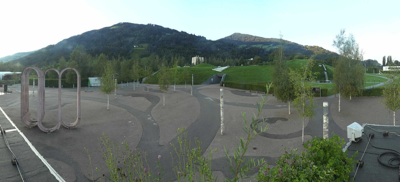 Archiv Foto Webcam Swarovski Kristallwelten: Außengelände