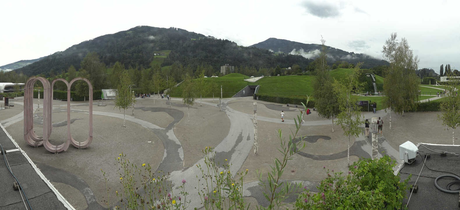 Archiv Foto Webcam Swarovski Kristallwelten: Außengelände