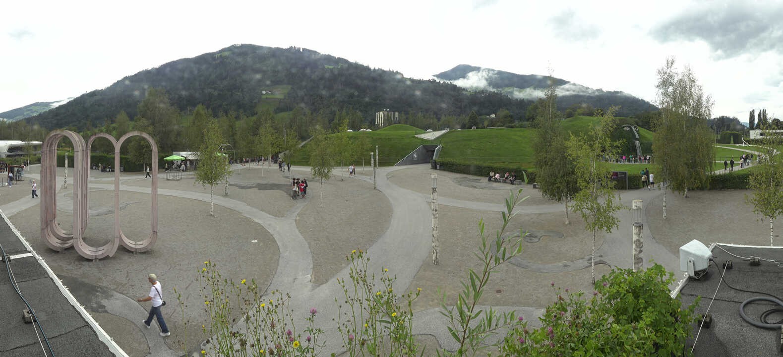 Archiv Foto Webcam Swarovski Kristallwelten: Außengelände