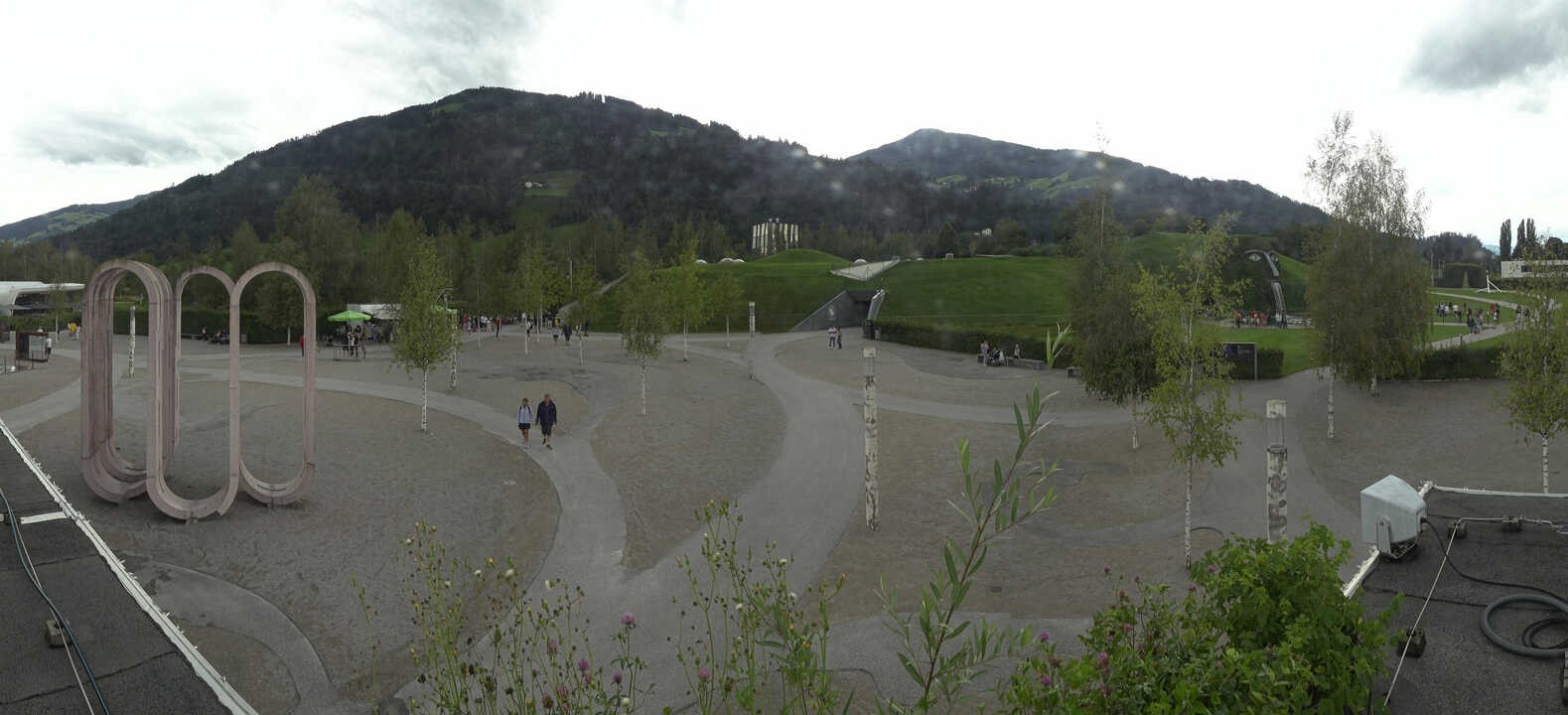 Archiv Foto Webcam Swarovski Kristallwelten: Außengelände