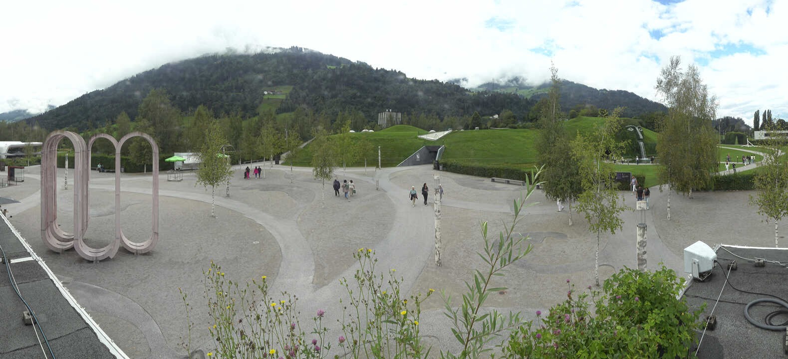 Archiv Foto Webcam Swarovski Kristallwelten: Außengelände