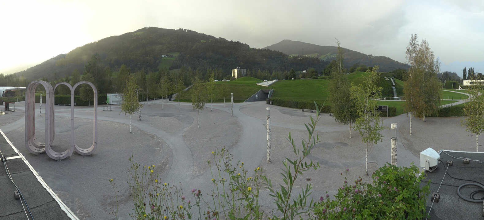 Archiv Foto Webcam Swarovski Kristallwelten: Außengelände