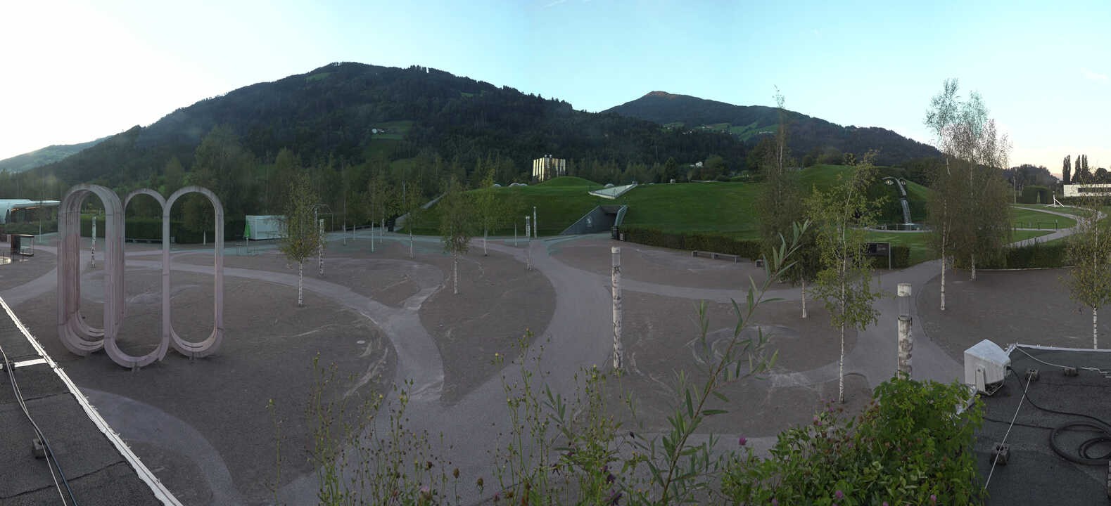 Archiv Foto Webcam Swarovski Kristallwelten: Außengelände