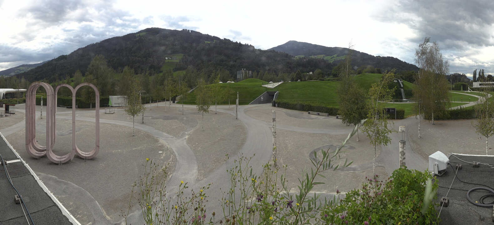 Archiv Foto Webcam Swarovski Kristallwelten: Außengelände
