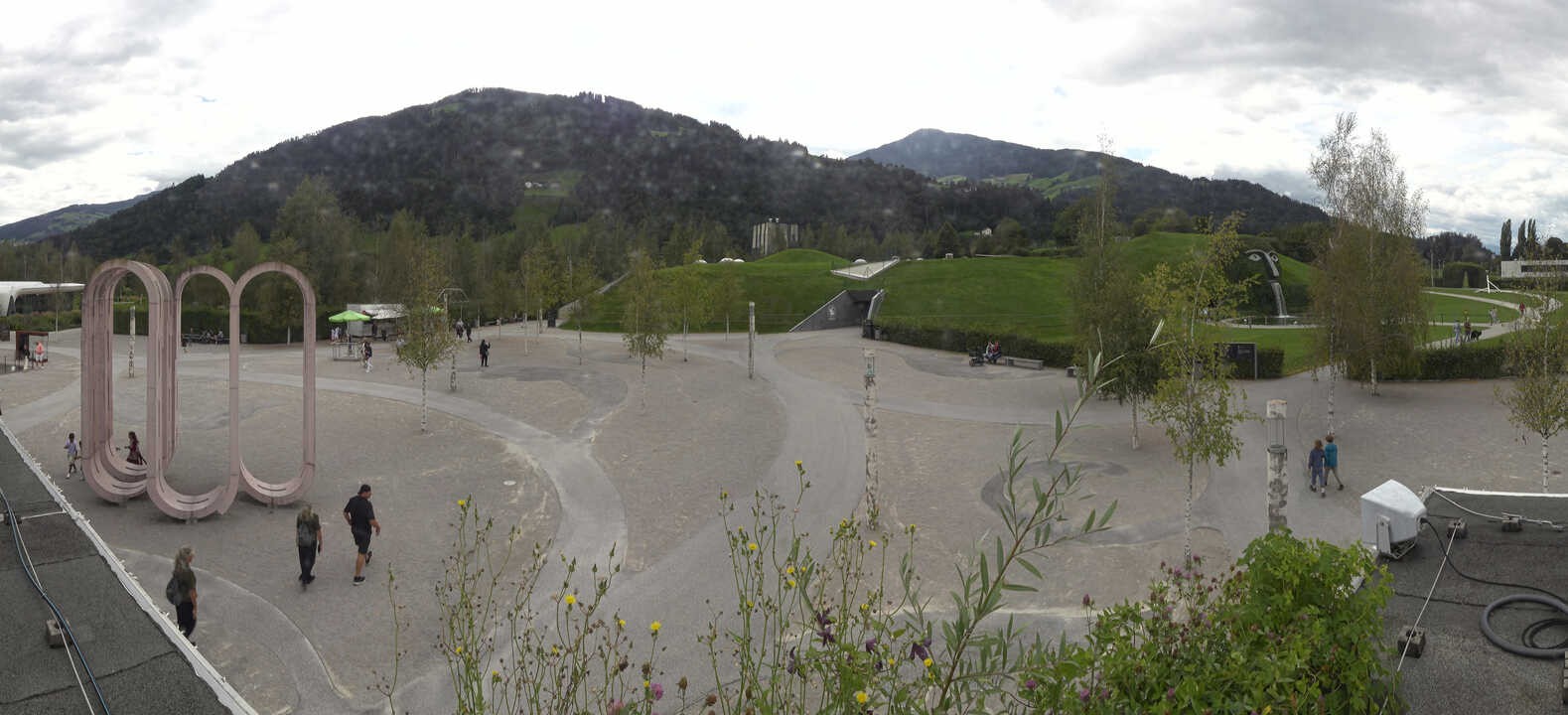 Archiv Foto Webcam Swarovski Kristallwelten: Außengelände