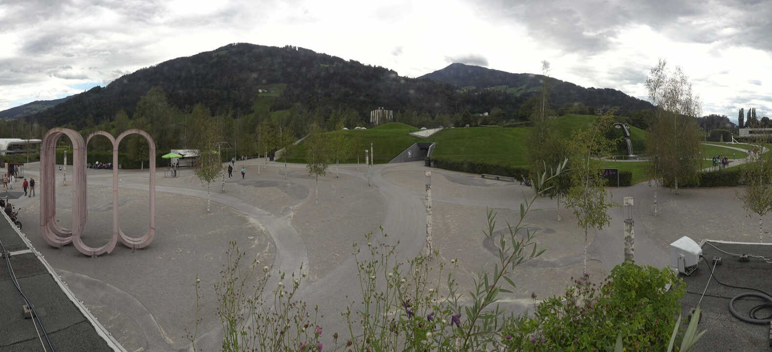 Archiv Foto Webcam Swarovski Kristallwelten: Außengelände