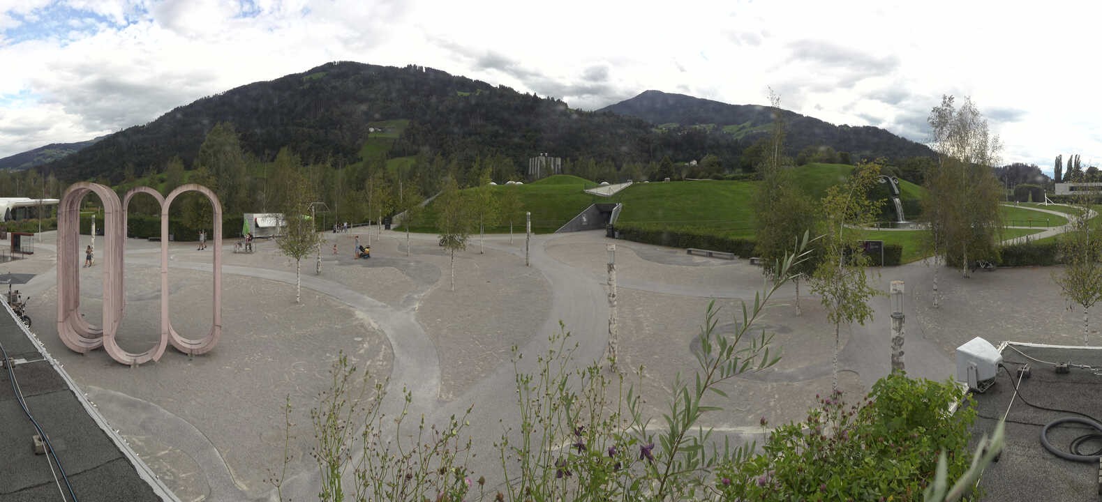 Archiv Foto Webcam Swarovski Kristallwelten: Außengelände