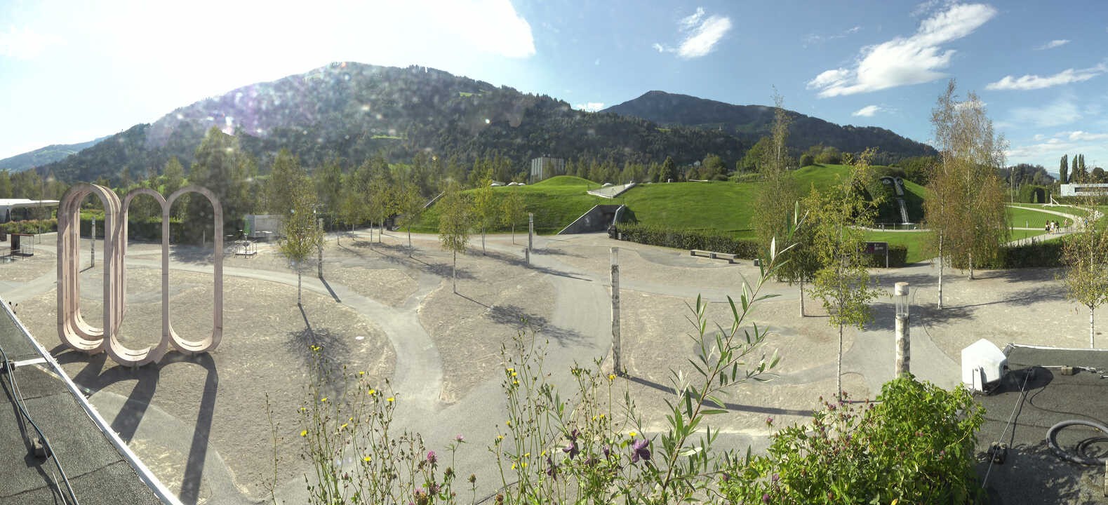 Archiv Foto Webcam Swarovski Kristallwelten: Außengelände