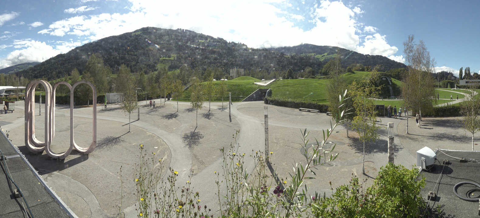 Archiv Foto Webcam Swarovski Kristallwelten: Außengelände