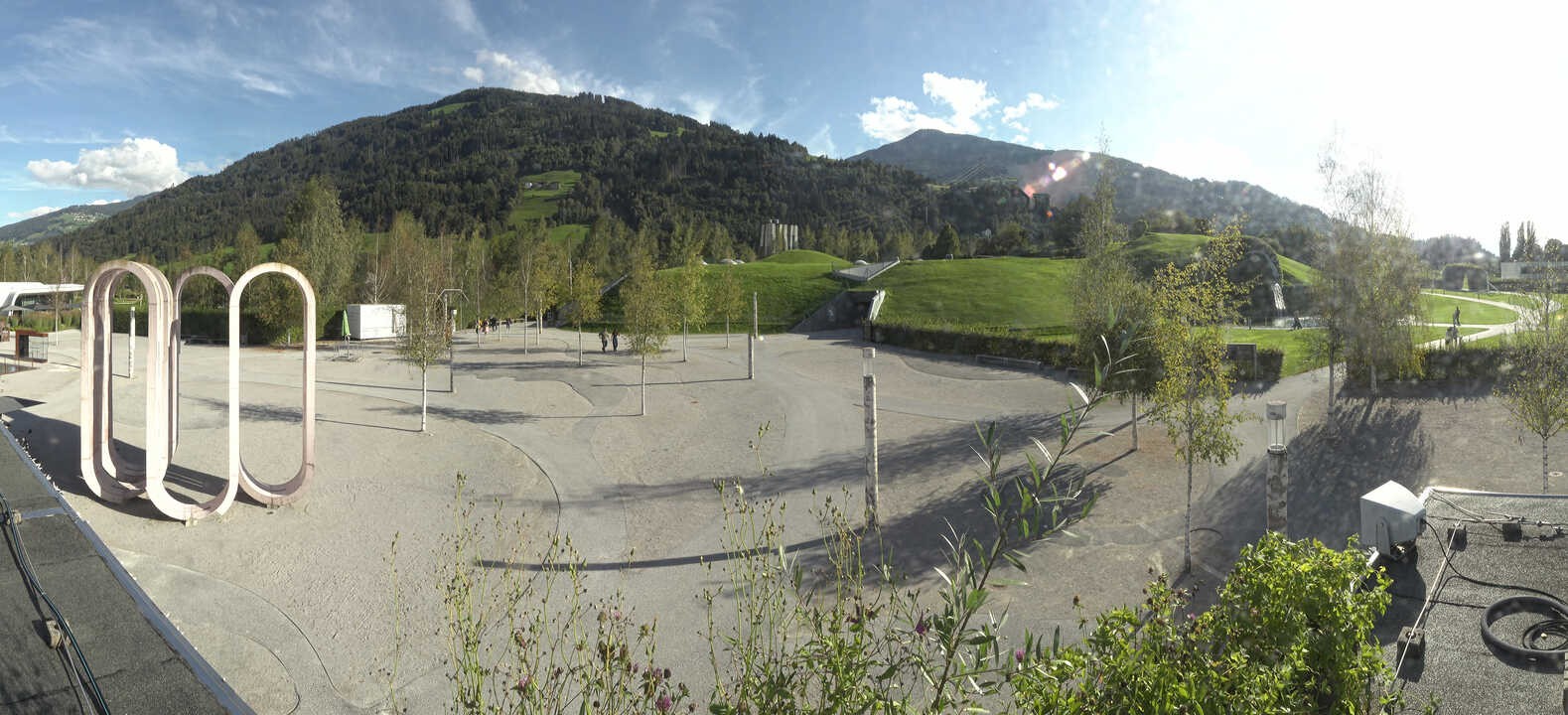 Archiv Foto Webcam Swarovski Kristallwelten: Außengelände